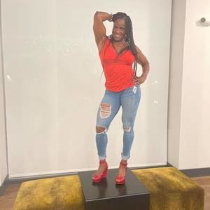 Meet your Posher, Yolanda
